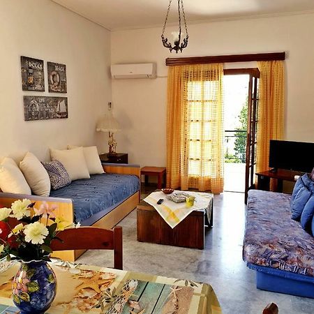 Myrto'S Apartment No15 Loutra Oraias Elenis Dış mekan fotoğraf
