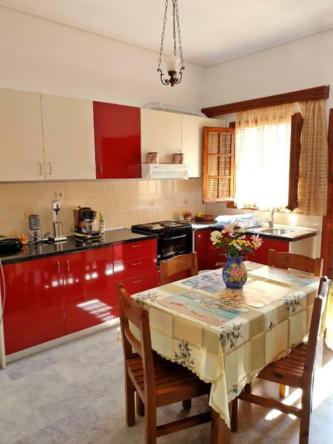Myrto'S Apartment No15 Loutra Oraias Elenis Dış mekan fotoğraf
